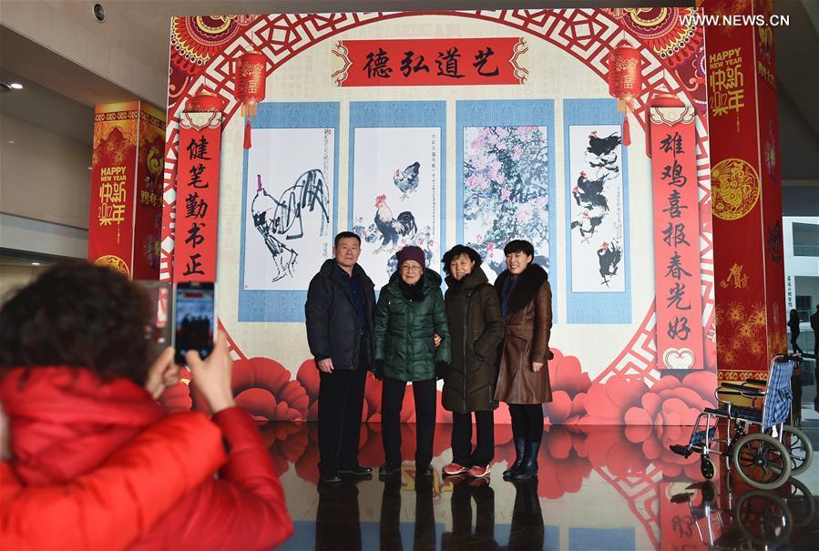 Rooster-themed artworks on exhibition in Shanxi