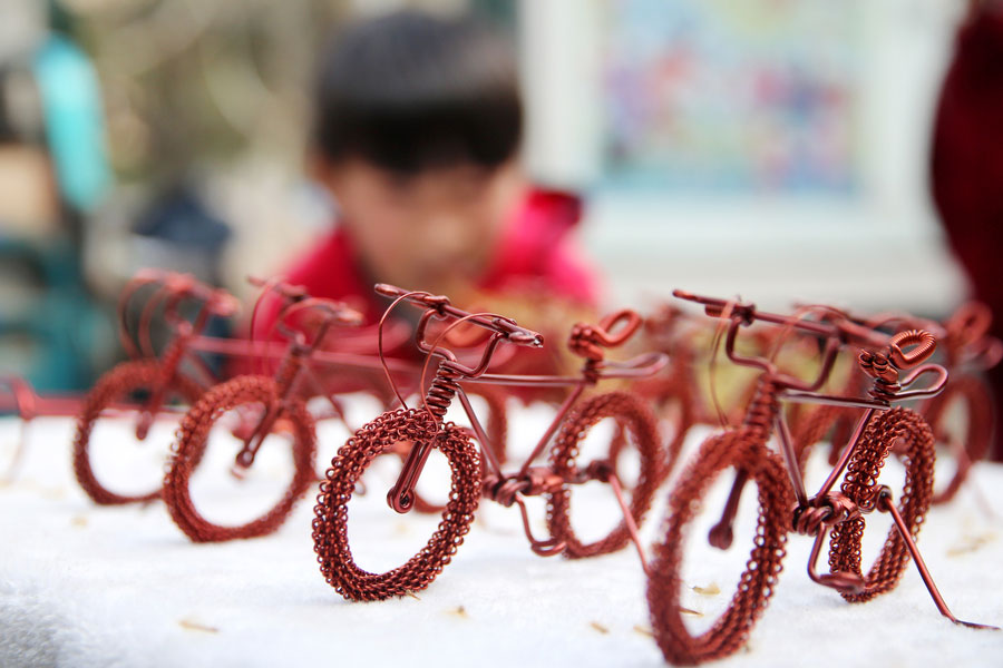 Turning copper wires into work of art
