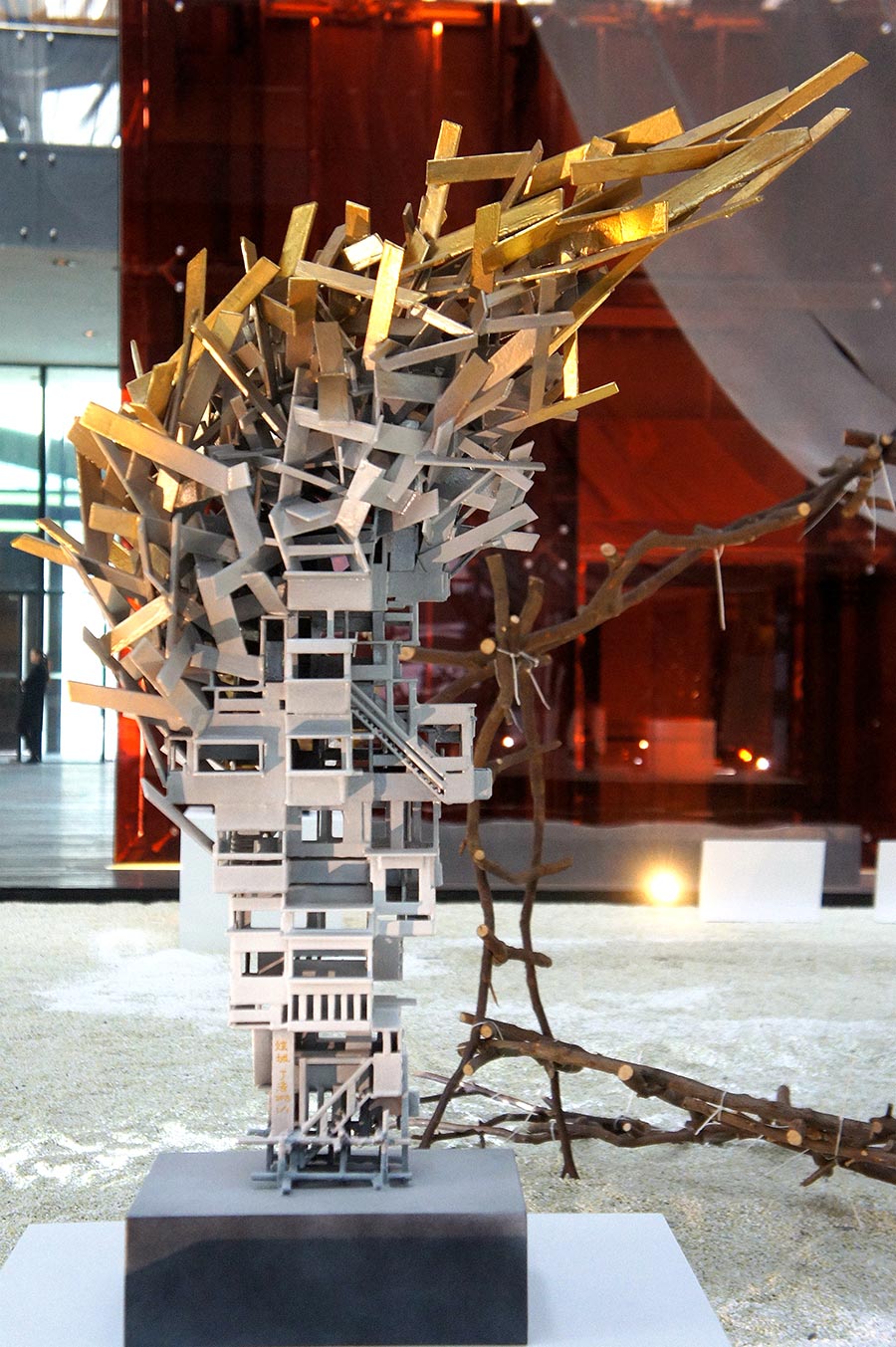Artist presents otherwordly structures at exhibition