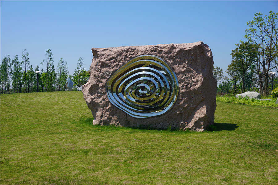 Sculptures at Haining park illustrate tide culture