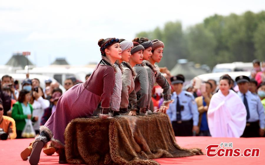 Daur people mark traditional festival