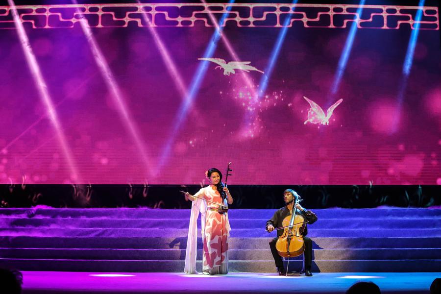 Chinese celebratory concert in Piraeus brings two nations closer