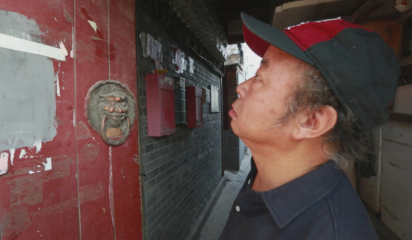 Keeping Beijing's hutongs alive, sketch by sketch