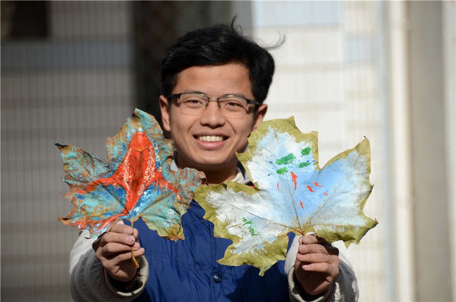 Students create leaf art of 24 Solar Terms