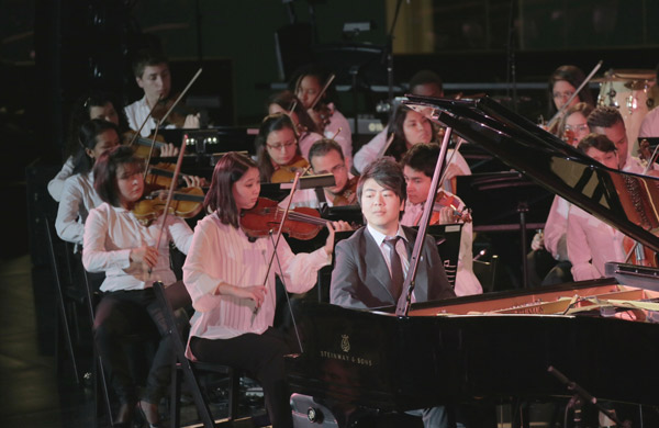 Lang Lang plays at the UN Day concert