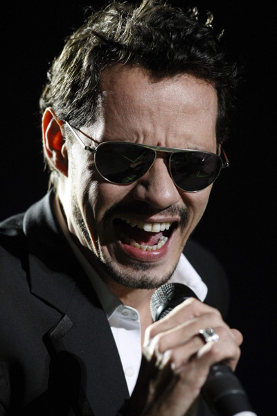 Marc Anthony performs at his Iconos World Tour