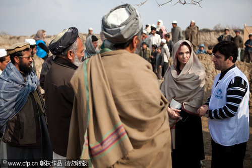 Angelina Jolie visits Afghanistan