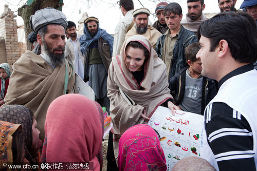 Angelina Jolie visits Afghanistan