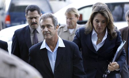 Mel Gibson gets probation for domestic violence