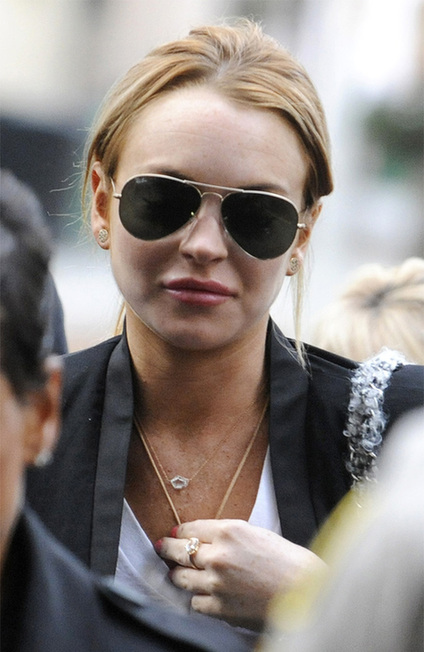 Lindsay Lohan quits smoking