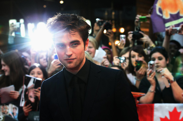Pattinson and Witherspoon at premiere of Water for Elephants in London