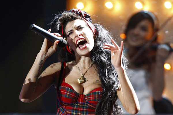 Amy Winehouse cancels shows after Belgrade blunder