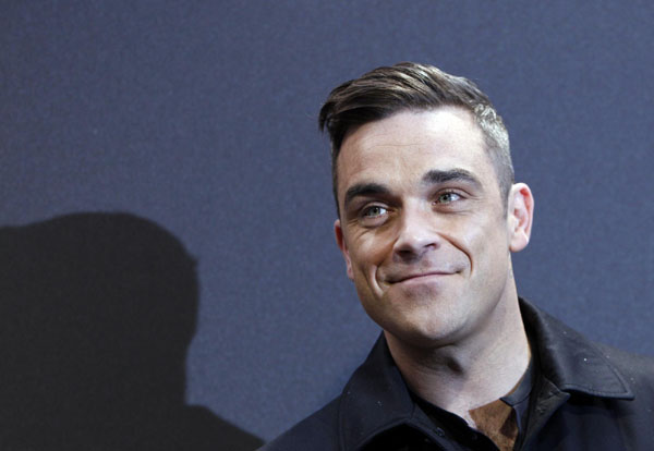 robbie williams at "cars 2" premiere