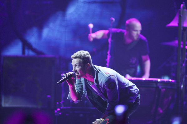 Jay-Z, Coldplay open iHeartRadio concert in Vegas