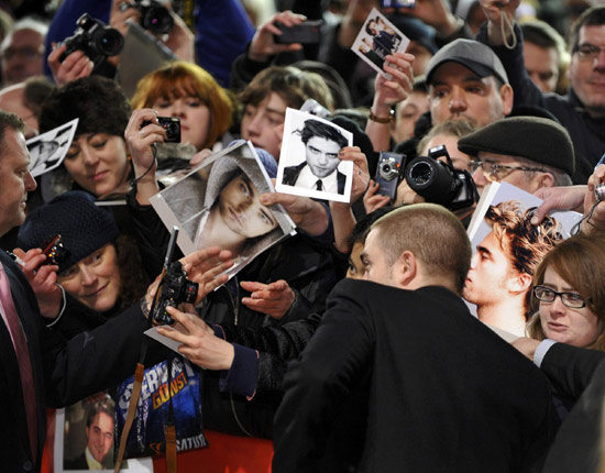 Robert Pattinson and other cast members promote 'Bel Ami' in Berlin