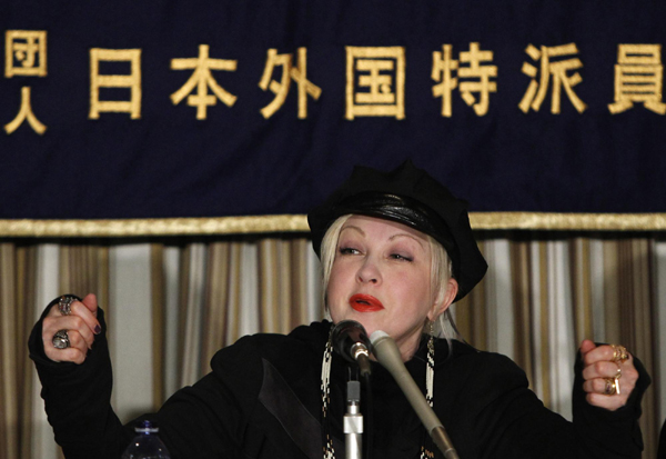 Cyndi Lauper supports Japan