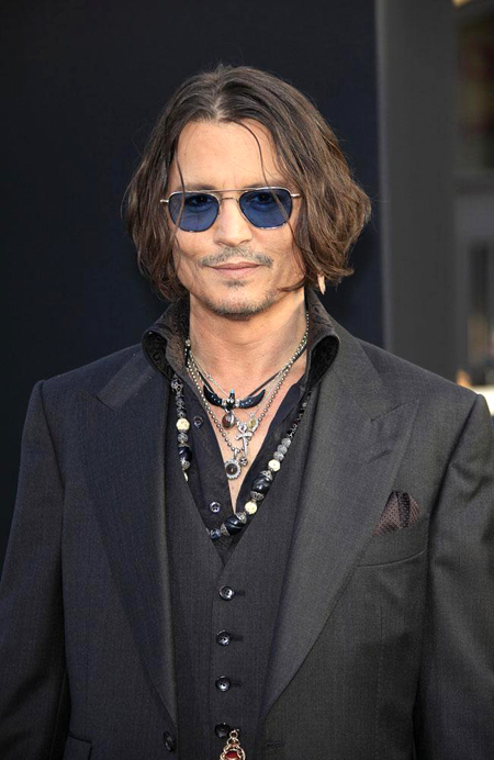 Depp responds to sign language criticism