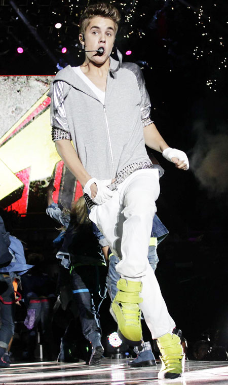 Justin Bieber performs in Mexico City