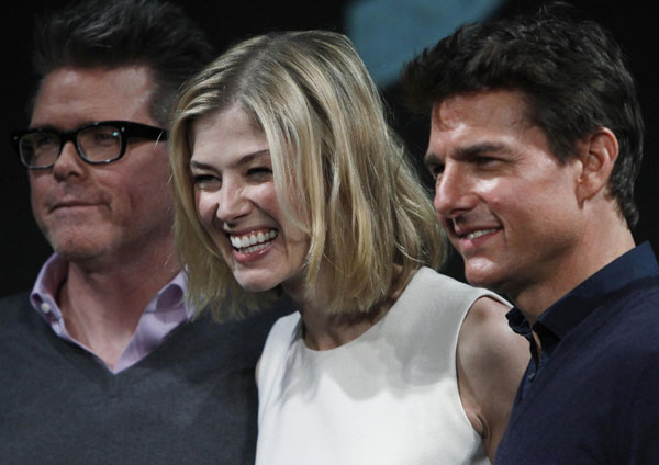 Tom Cruise and cast members promote movie 'Jack Reacher' in Tokyo