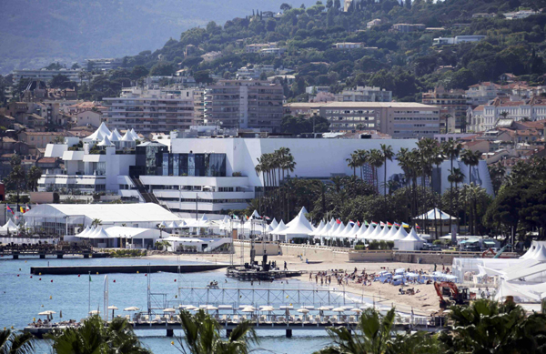 Cannes prepares for Festival