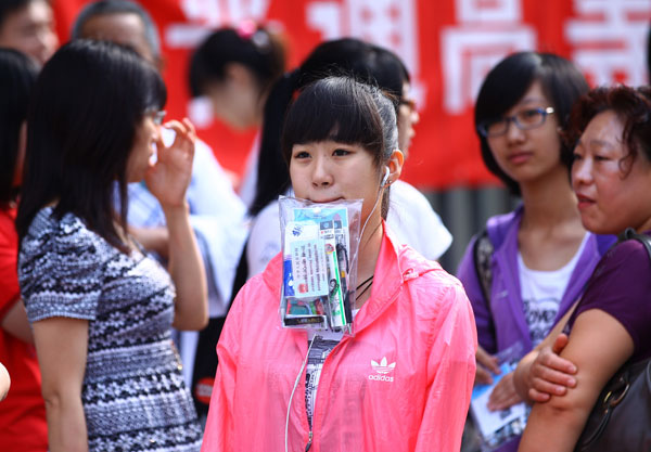 Gaokao a nerve-wracking experience for parents