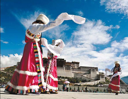 Lhasa ranks at top of residents' happiness list