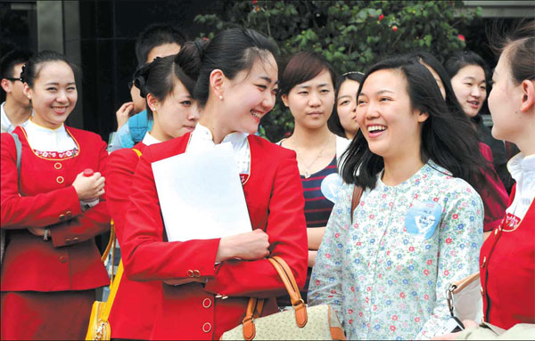 Volunteers share passion for Chengdu