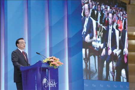 Government won't resort to short-term stimulus, Li says