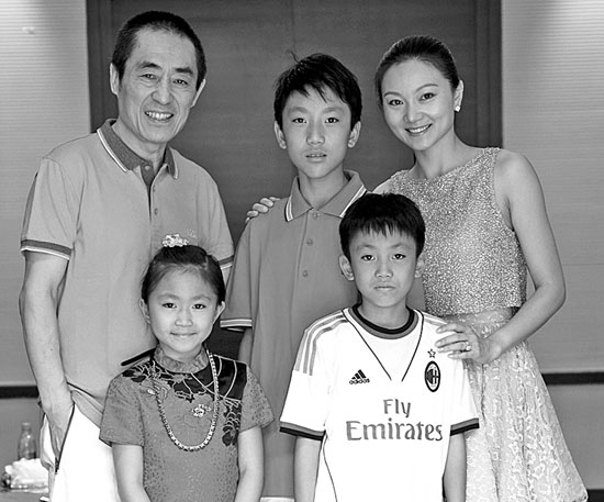 Director's wife posts family photo to take focus off rumors