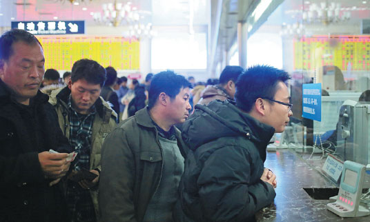 China Railway starts sales for Spring Festival