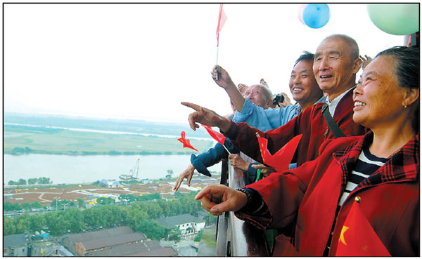 Surge in vacationing Chinese seniors drives travel business