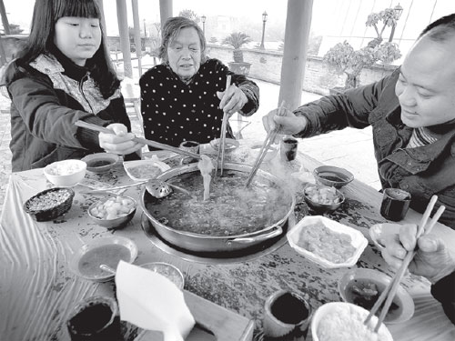 Survey affirms locals' love of hotpot, with ox stomach voted most popular