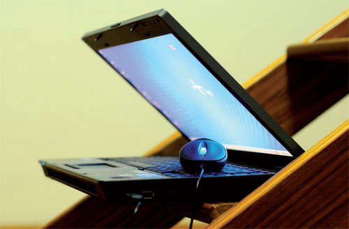 Companies should watch out for Internet threats