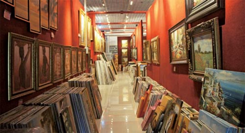 Small city looks at the big picture