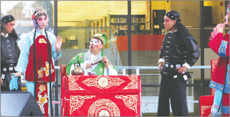 Comedic opera brings Chinese culture outdoors in New York