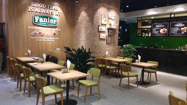 Taiwan's Fanier adds fun to burgers in Beijing