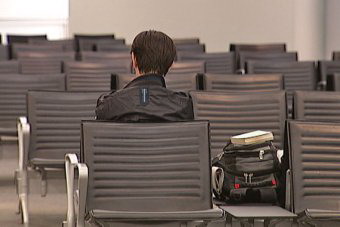 Flight MH370: Perth store clerk recalls meeting passenger