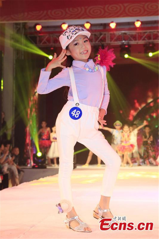 Children model contest held in Beijing