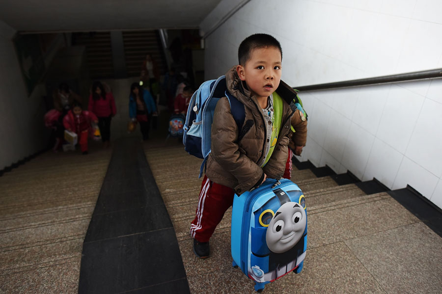 Moving journey of migrant workers’ children to school