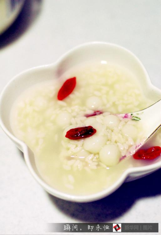 What delicacies may Internet tycoons enjoy in Wuzhen?