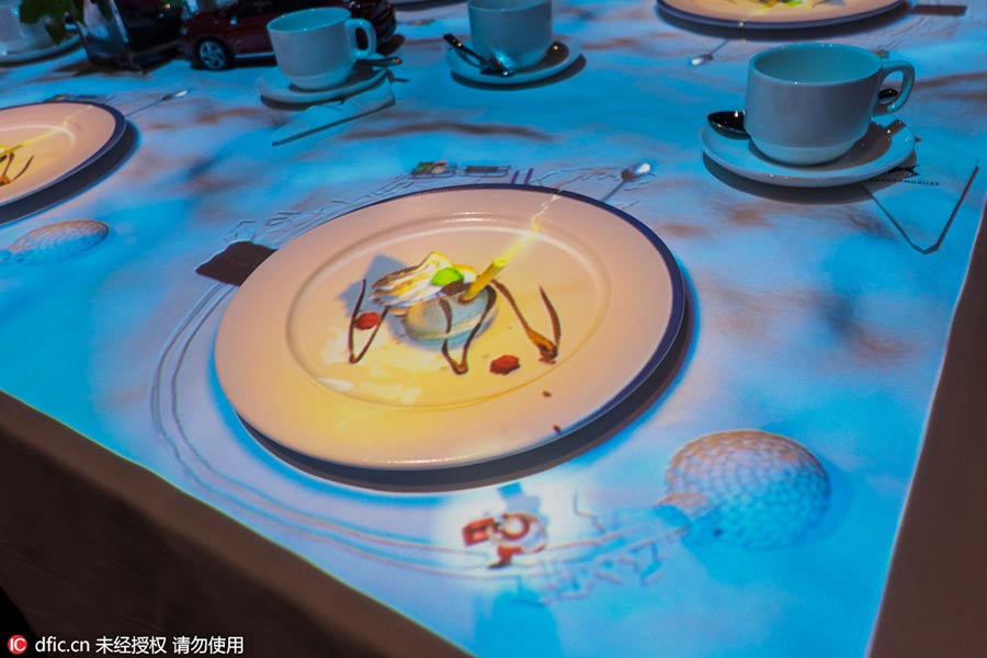 3D holographic ice cream on show in Shanghai