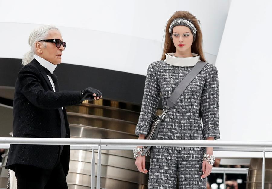 Paris Fashion Week: Chanel Fall/Winter 2017-2018