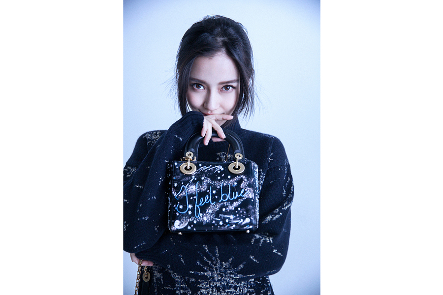 Angelababy releases fashion photos