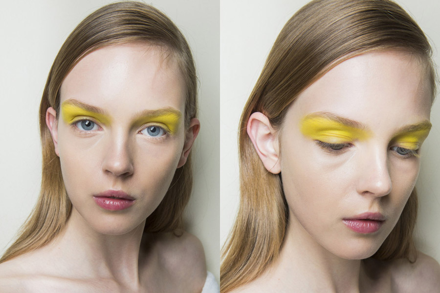 2018 Spring/Summer fashion trend: Bright-colored eyeshadow