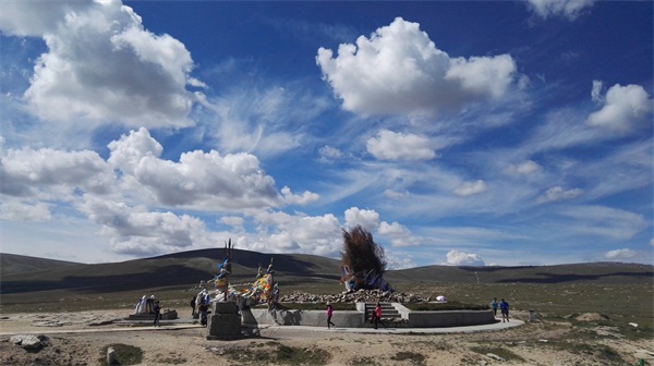 Bayanbulak Grassland: Tuerhute Mongolians build their promised land
