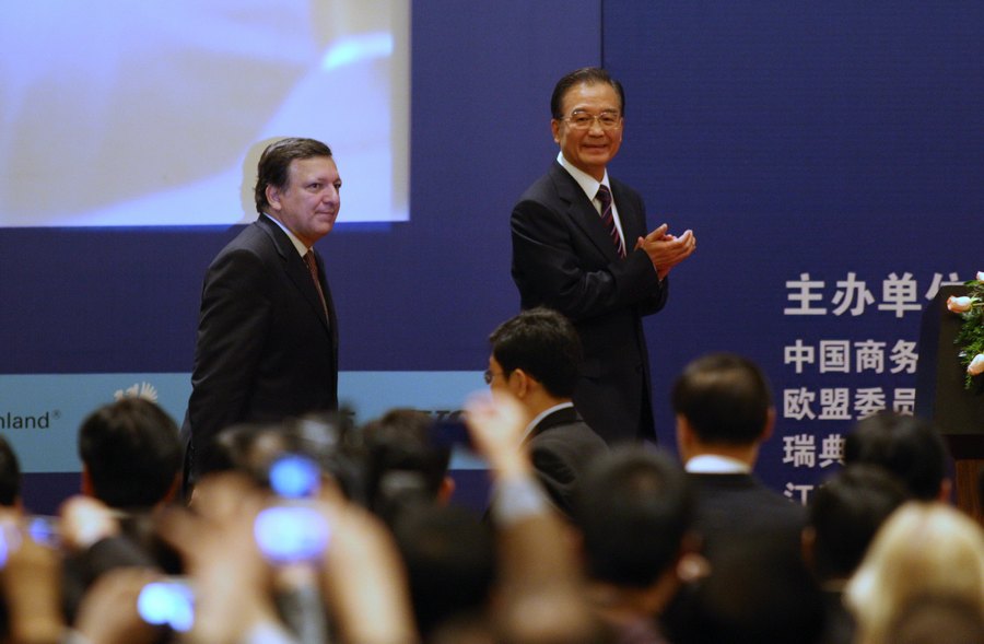 Wen Jiabao's decade of diplomacy photo album