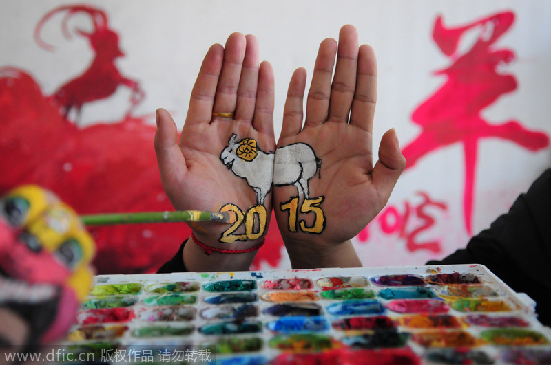 Creative colored drawings embrace New Year