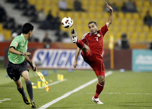 Yoshida's late goal spares Japan's blushes against Jordan