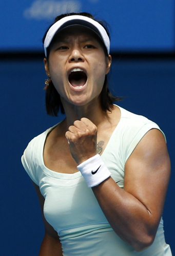 Li Na reaches back-to-back semifinals in Australia