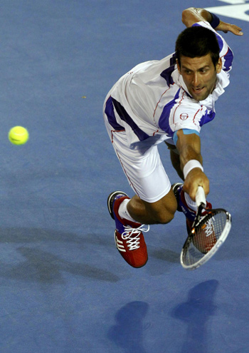 Djokovic destroys Murray in Melbourne final